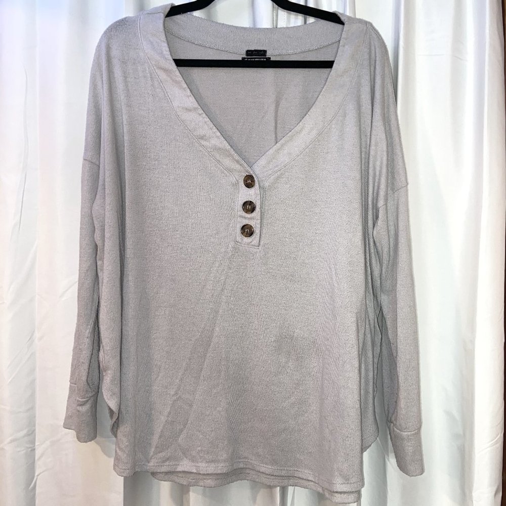 Urban Outfitters Button Top Gray Comfy Women's M
